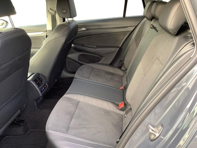 Volkswagen Golf 1.5 TSI Life Variant