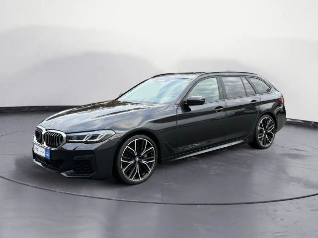 BMW 530 530d M-Sport Touring xDrive