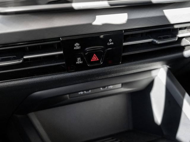 Volkswagen Golf 1.5 TSI Golf VIII