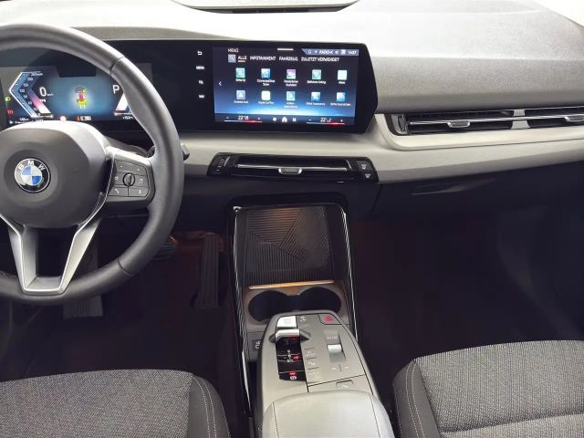 BMW 220 220i Active Tourer