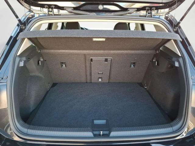 Volkswagen Golf Life Plus