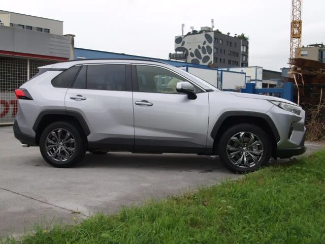 Toyota RAV4 Active Hybride