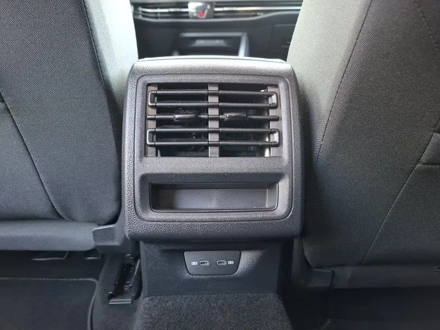 Volkswagen Golf DSG Life Variant