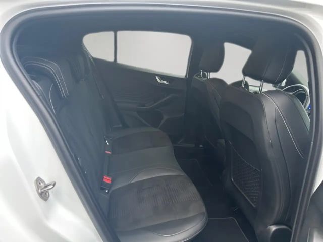 Ford Focus EcoBoost ST Line