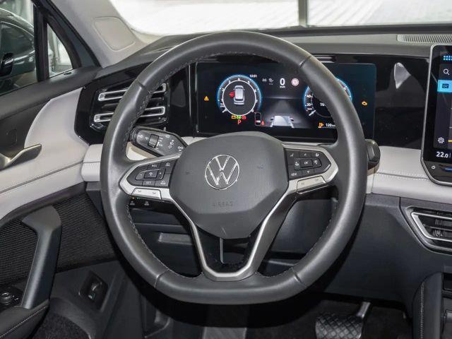 Volkswagen Tiguan 1.5 eTSI Elegance Elegance