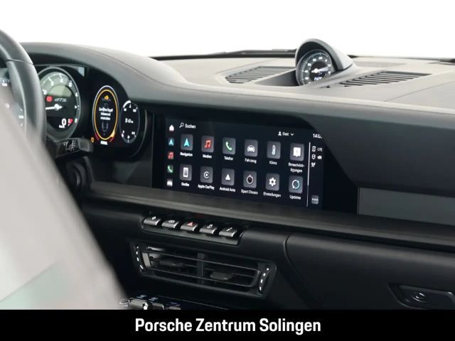 Porsche 992 Cabrio Carrera GTS