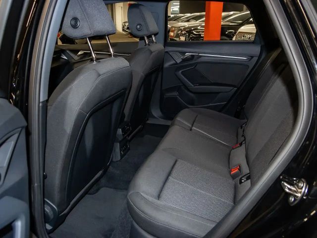 Audi A3 40 TFSI Hybride Sedan