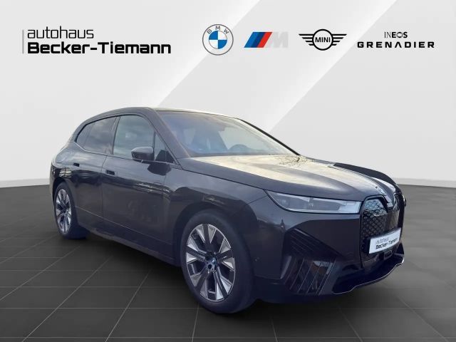 BMW iX xDrive50