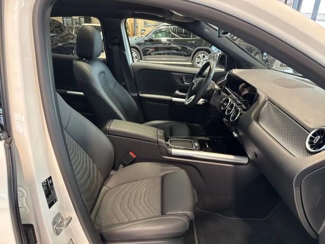 Mercedes-Benz GLA 180 Progressive