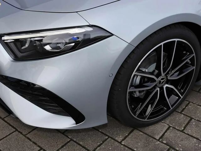 Mercedes-Benz A 200 AMG Line