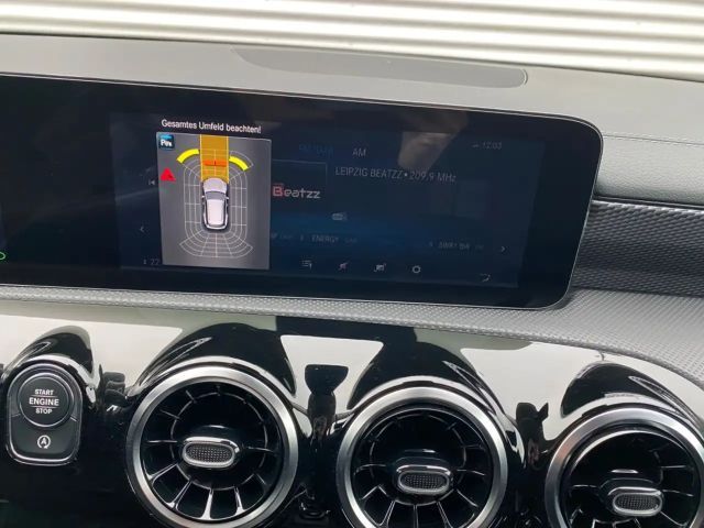 Mercedes-Benz CLA 180 Shooting Brake