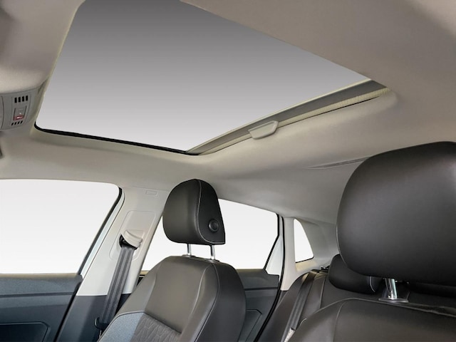 Volkswagen Polo 1.0 TSI DSG IQ.Drive