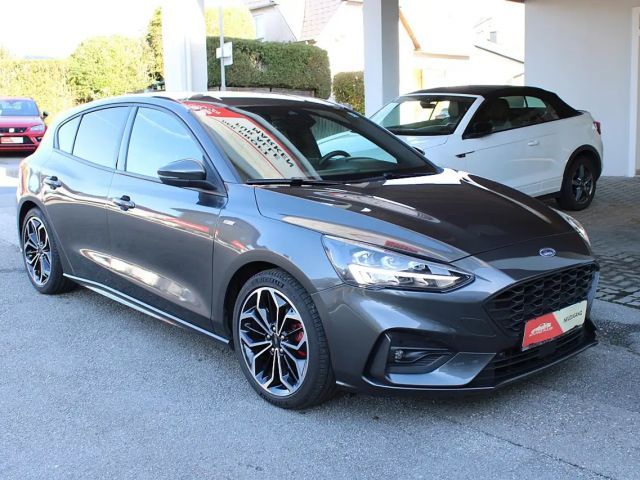 Ford Focus EcoBoost ST Line