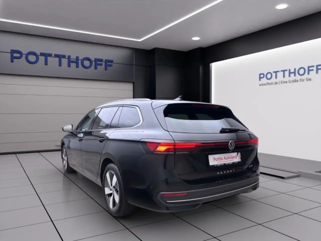 Volkswagen Passat 1.5 eTSI Business DSG Variant