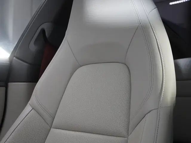 Porsche 911 992 Carrera Coupé