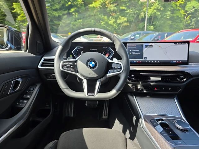 BMW 330 330i M-Sport Touring xDrive