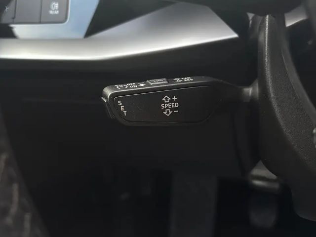 Audi A3 30 TDI Sedan