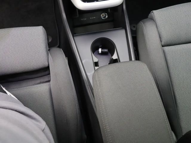 Audi Q4 e-tron advanced 45 / MMI-Navi plus, AHK, LED