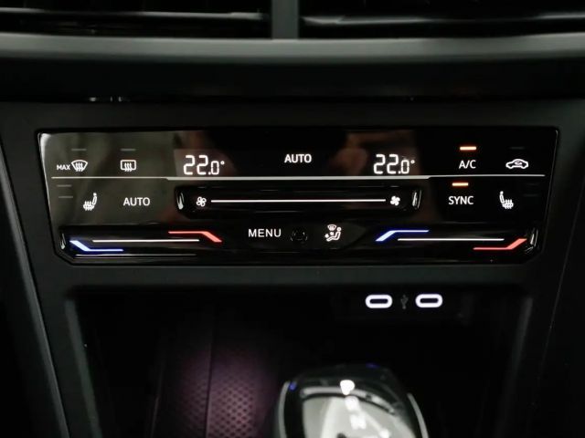 Volkswagen Taigo 1.5 TSI DSG R-Line