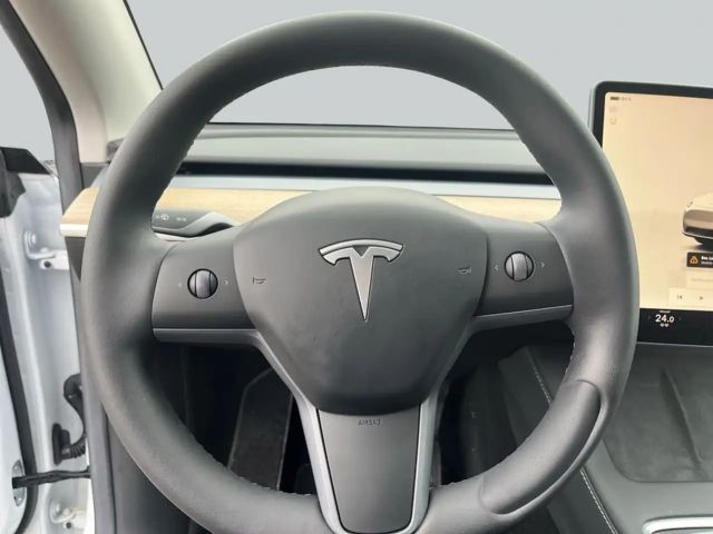 Tesla Model Y AWD Dual Motor Long Range