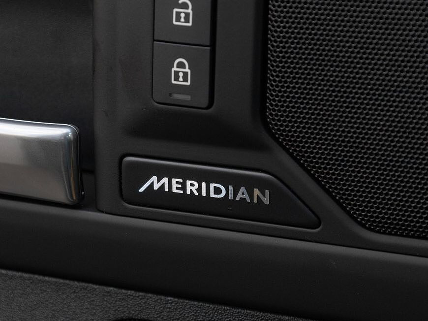 Land Rover Defender 110 Dynamic HSE