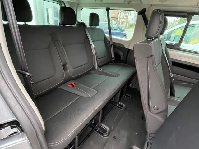 Renault Trafic Blue Grand Life