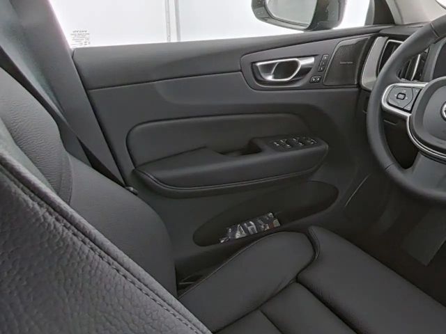 Volvo XC60 AWD Dark Plus