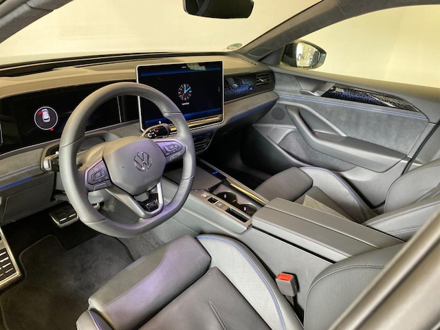 Volkswagen Passat R-Line eHybrid