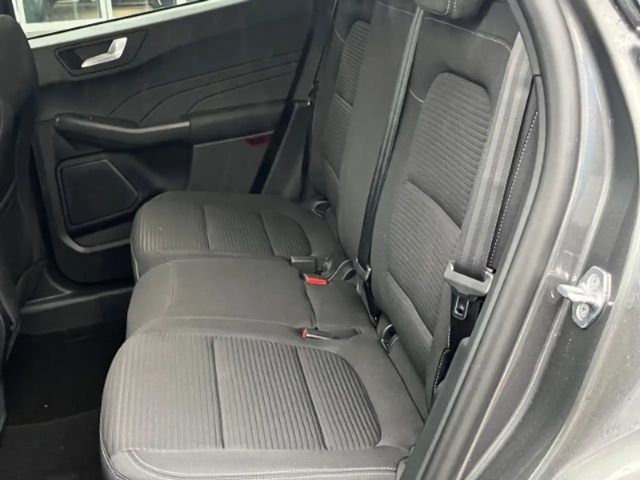 Ford Kuga Hybrid Titanium