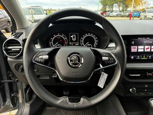 Skoda Fabia FABIA 95PS 5-Gang*PDC*SHZ*SmartLink*Allwetter