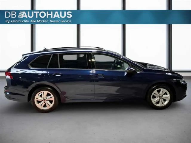 Volkswagen Golf 1.5 eTSI DSG Life