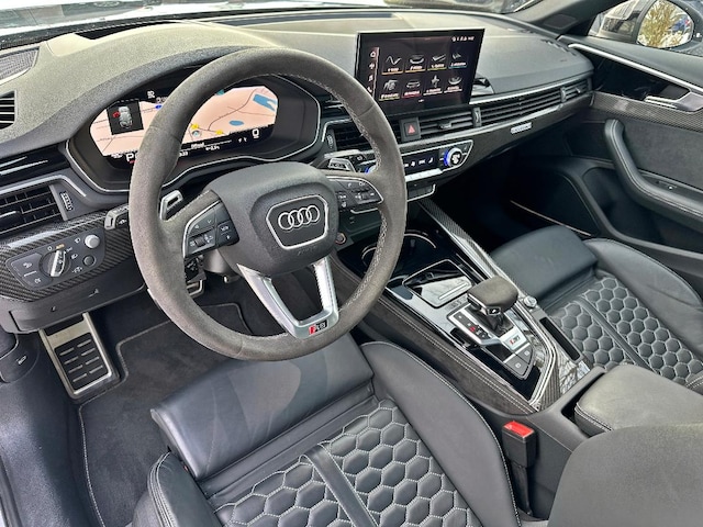 Audi RS4 Avant Quattro