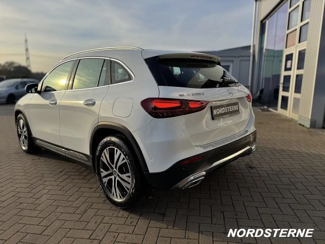 Mercedes-Benz GLA 200 GLA 200 d