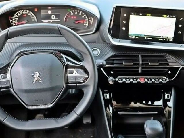 Peugeot 2008 Allure Pack PureTech