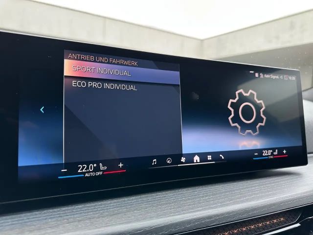 BMW 320 320d M-Sport Touring