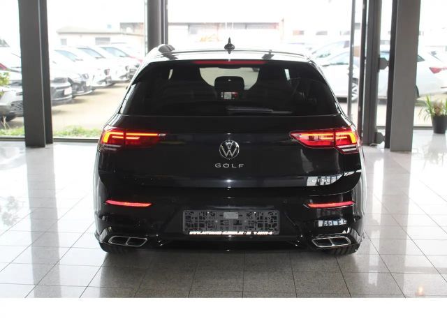 Volkswagen Golf 1.5 eTSI DSG R-Line