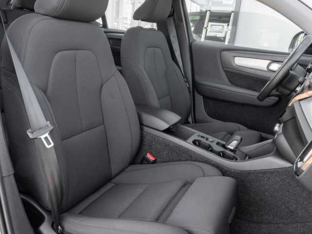 Volvo XC40 R-Design Recharge