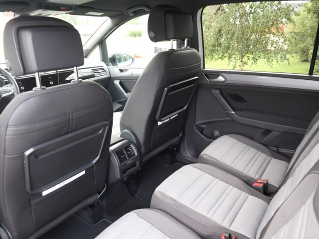 Volkswagen Touran 1.5 TSI DSG R-Line