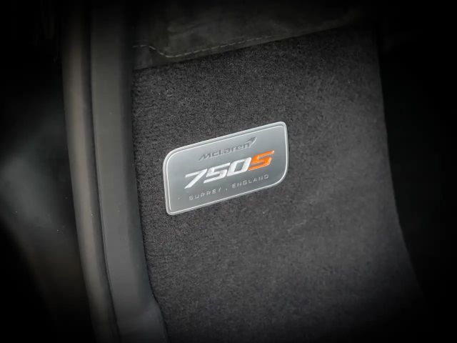 McLaren 750S Spider Carbon, Black Pack, B&W Sound