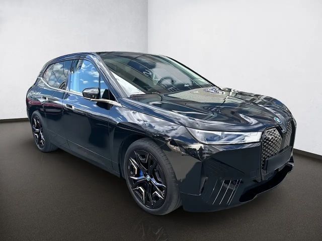 BMW iX xDrive40
