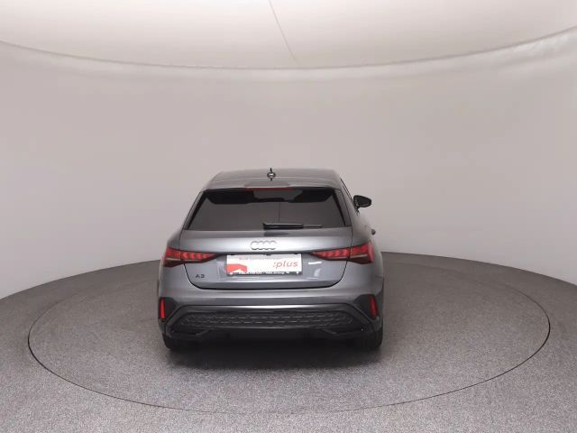 Audi A3 45 TFSI Hybride S-Line Sedan