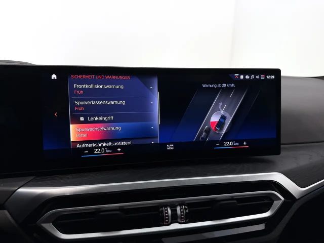 BMW 330 330e M-Sport xDrive