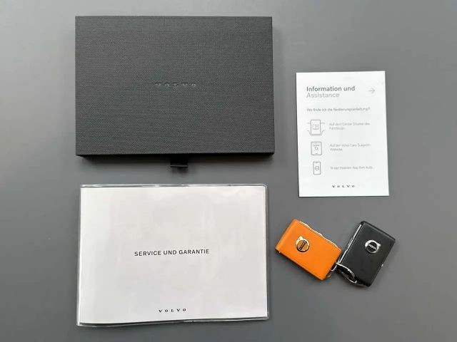 Volvo XC60 Dark Plus