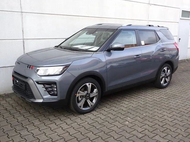 SsangYong Tivoli 2WD Sapphire