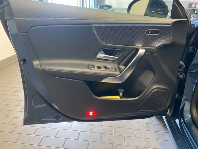 Mercedes-Benz CLA 200 CLA