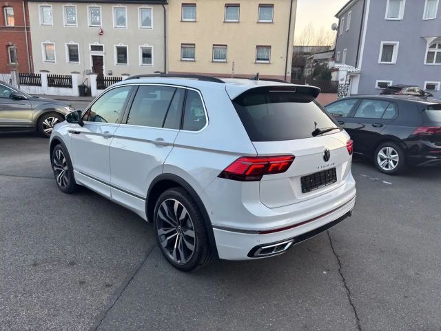 Volkswagen Tiguan 4Motion R-Line