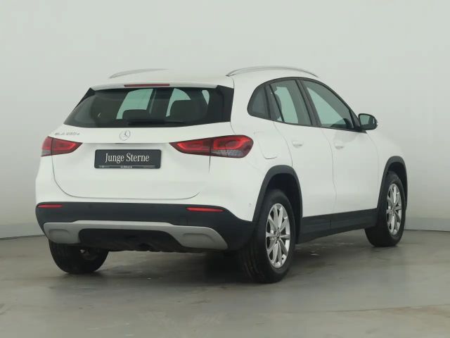 Mercedes-Benz GLA 250 GLA 250 e