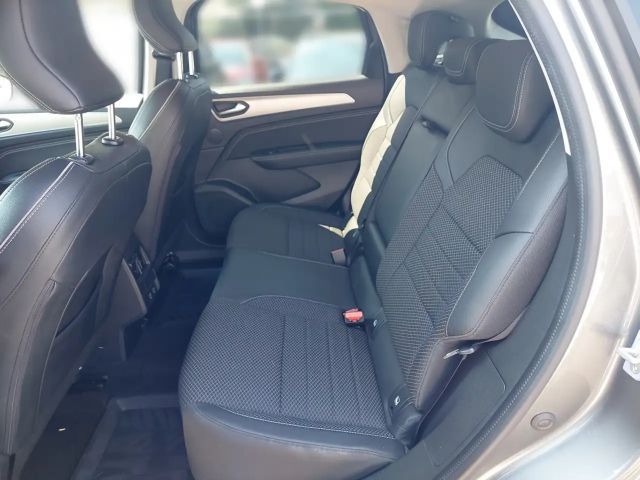 Renault Arkana E-Tech Intens