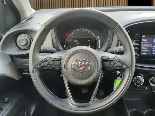 Toyota Aygo X Hatchback Play X-play