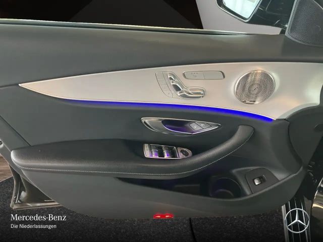 Mercedes-Benz E 220 AVANTGARDE E 220 d Sedan